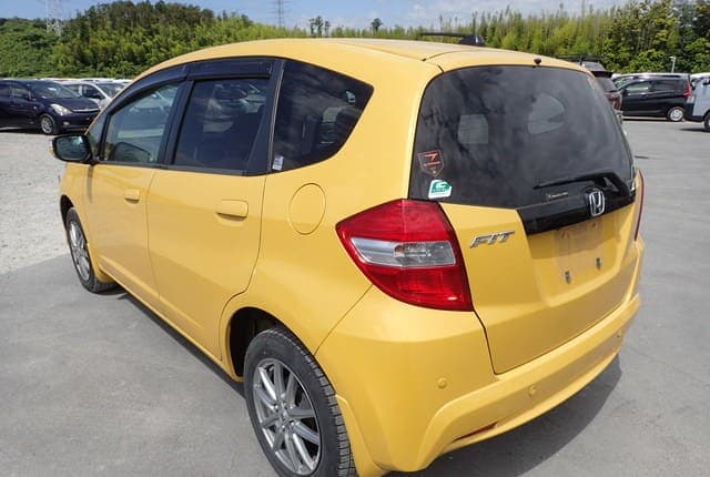 2011 Honda Fit JDM car for sale — photo 3 of 25