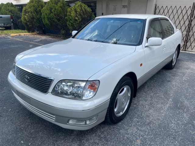 1998 Toyota Celsior JDM car for sale — photo 3 of 17