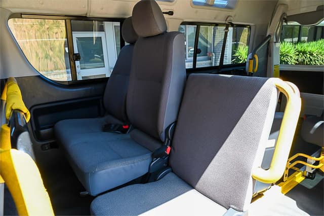2011 Toyota HiAce JDM car for sale — photo 17 of 23