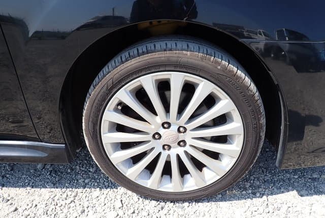 2010 Subaru Legacy JDM car for sale — photo 12 of 25