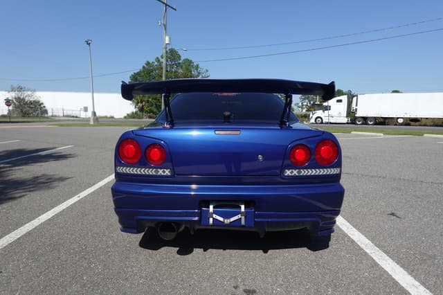 1998 Nissan Skyline JDM car for sale — photo 7 of 18