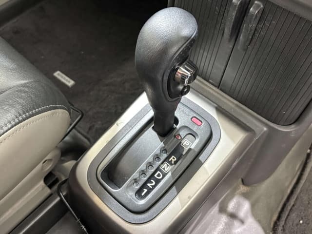 2006 Nissan X Trail JDM car for sale — photo 21 of 25