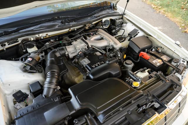 1996 Toyota Crown JDM car for sale — photo 24 of 24