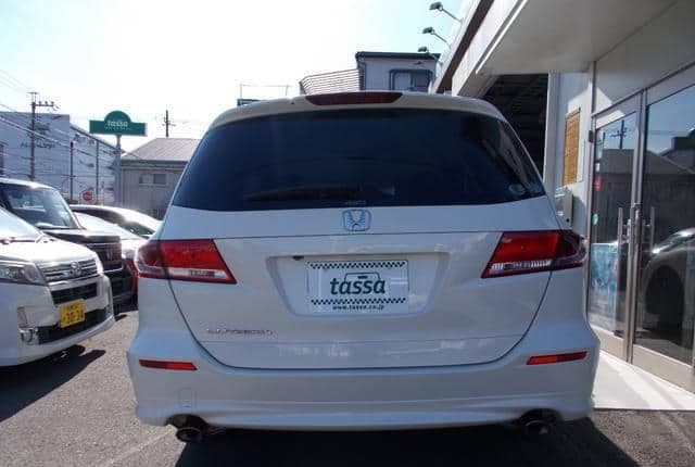 2011 Honda Odyssey JDM car for sale — photo 9 of 20