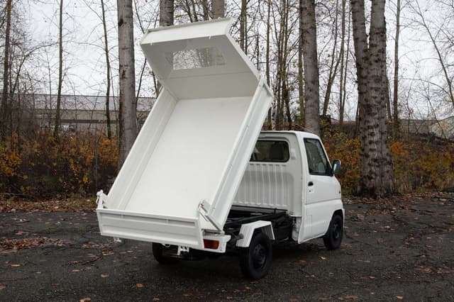 1999 Mitsubishi Minicab JDM car for sale — photo 7 of 18