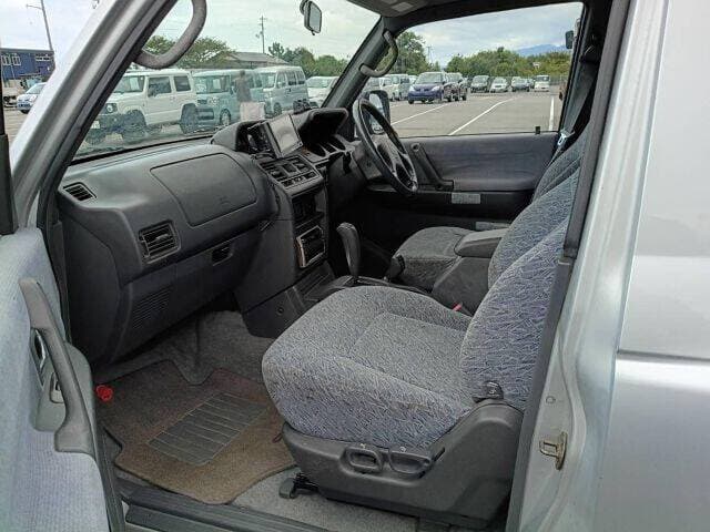 1997 Mitsubishi Pajero JDM car for sale — photo 4 of 8