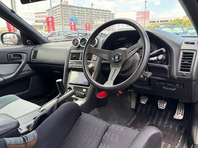 2001 Nissan Skyline JDM car for sale — photo 3 of 12