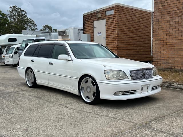 2003 Toyota Crown JDM car for sale — photo 4 of 16
