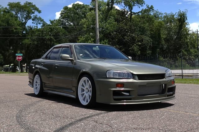 1998 Nissan Skyline JDM car for sale — photo 3 of 19