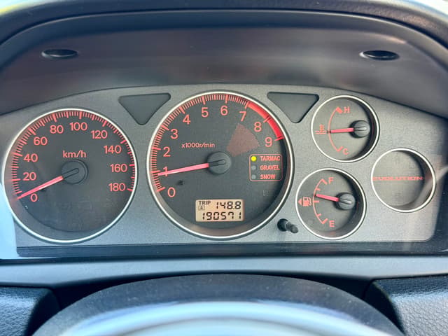 2001 Mitsubishi Lancer Evolution JDM car for sale — photo 24 of 25