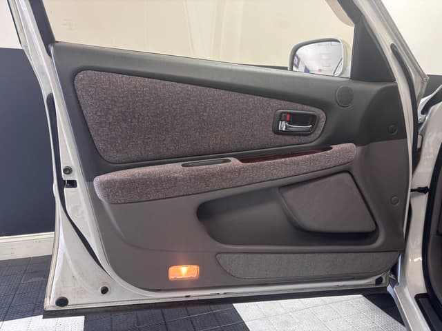 2000 Toyota Cresta JDM car for sale — photo 21 of 25