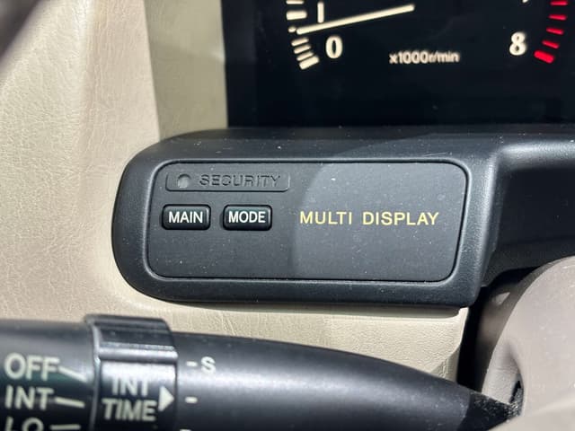 1999 Toyota Crown JDM car for sale — photo 21 of 25