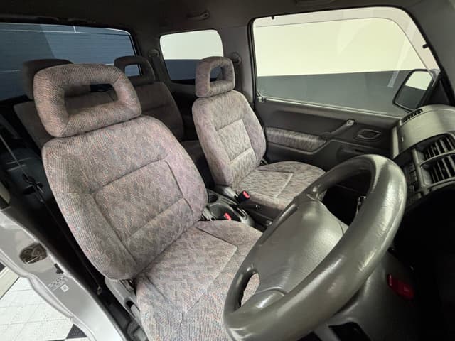 2000 Suzuki Jimny JDM car for sale — photo 24 of 25