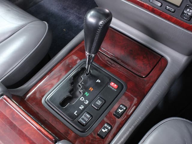 1997 Toyota Century JDM car for sale — photo 14 of 25