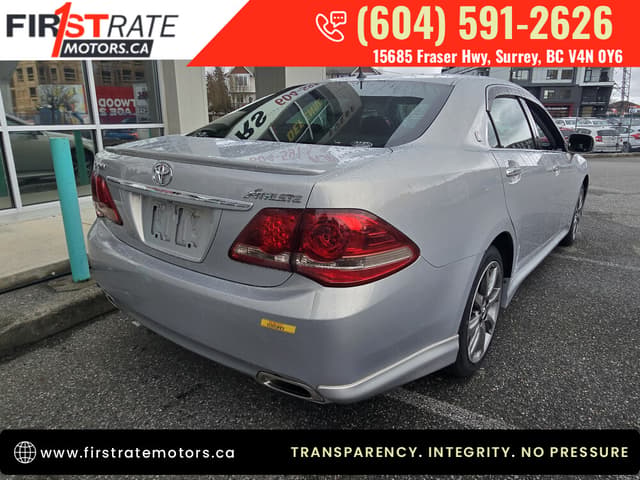 2009 Toyota Crown JDM car for sale — photo 8 of 20