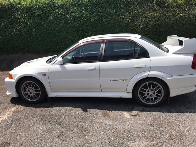 1998 Mitsubishi Lancer Evolution JDM car for sale — photo 9 of 24