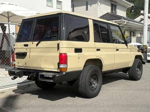 1991 Toyota Land Cruiser JDM car for sale — photo 2 of 9