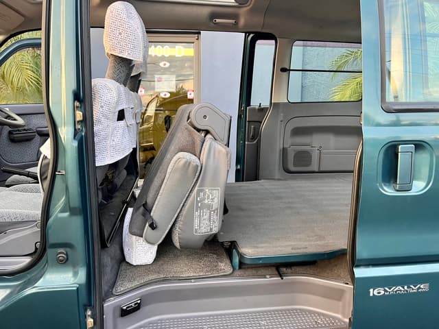 1995 Mitsubishi Bravo Minivan JDM car for sale — photo 24 of 25