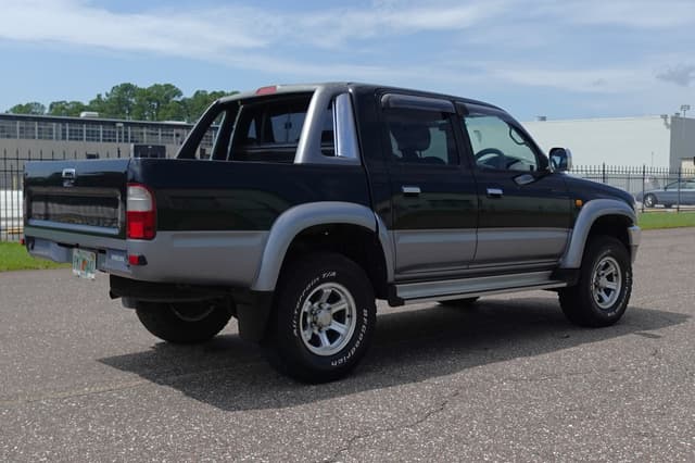 2000 Toyota Hilux JDM car for sale — photo 6 of 18