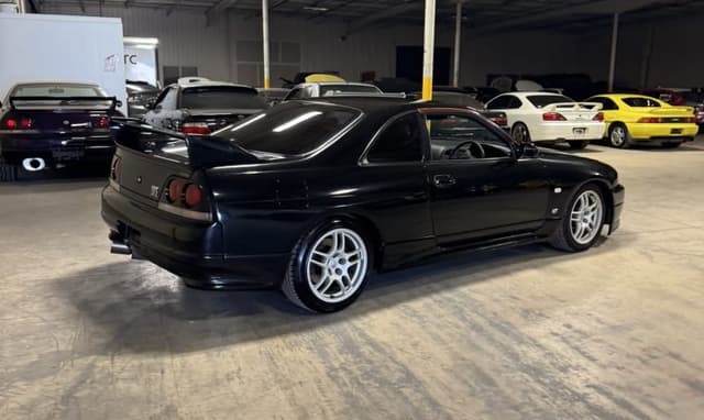 1995 Nissan Skyline JDM car for sale — photo 11 of 25