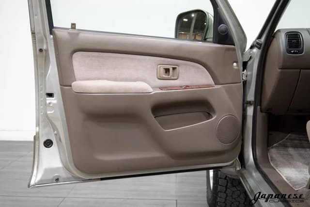 1998 Toyota Hilux JDM car for sale — photo 20 of 25
