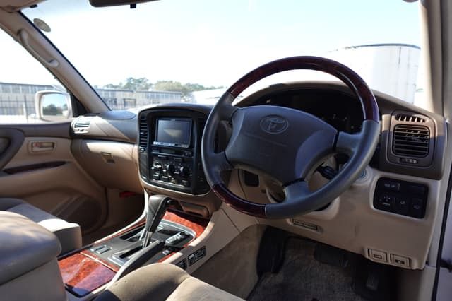1998 Toyota Land Cruiser JDM car for sale — photo 16 of 21