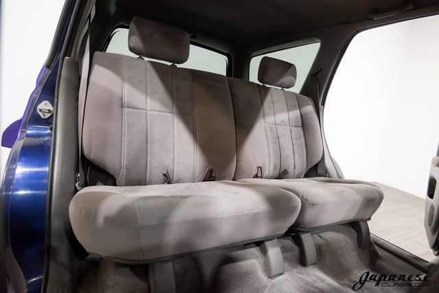 2000 Toyota Hilux JDM car for sale — photo 16 of 25
