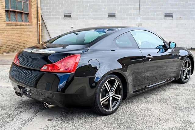 2010 Nissan Skyline JDM car for sale — photo 11 of 23