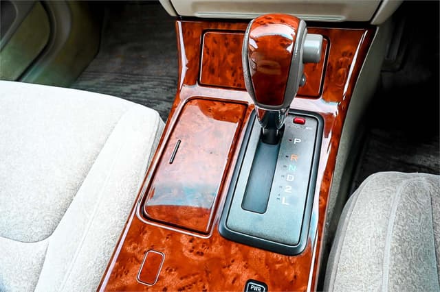 1999 Toyota Crown JDM car for sale — photo 20 of 22