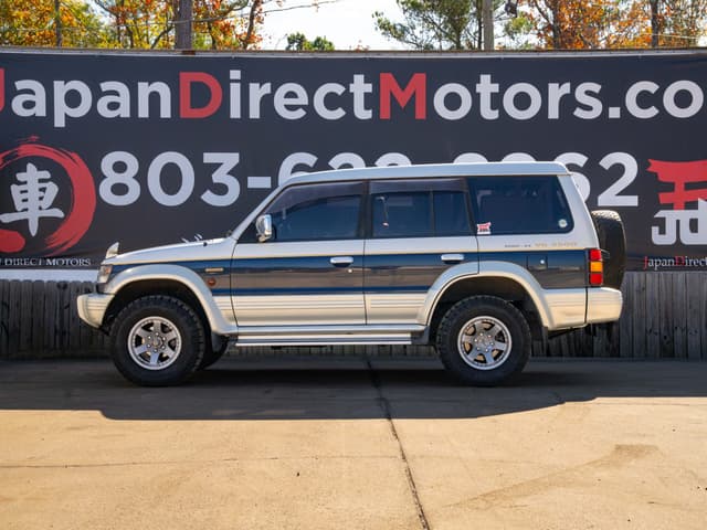 1993 Mitsubishi Pajero JDM car for sale — photo 13 of 18