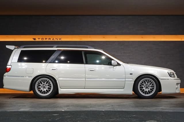 2000 Nissan Stagea JDM car for sale — photo 17 of 25