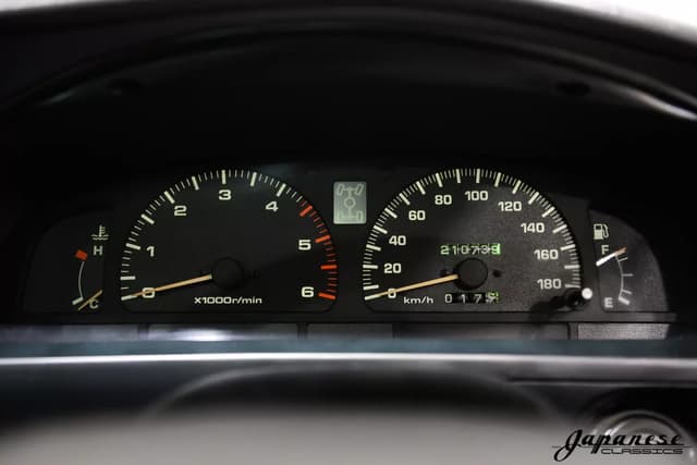 1996 Toyota Hilux JDM car for sale — photo 12 of 25