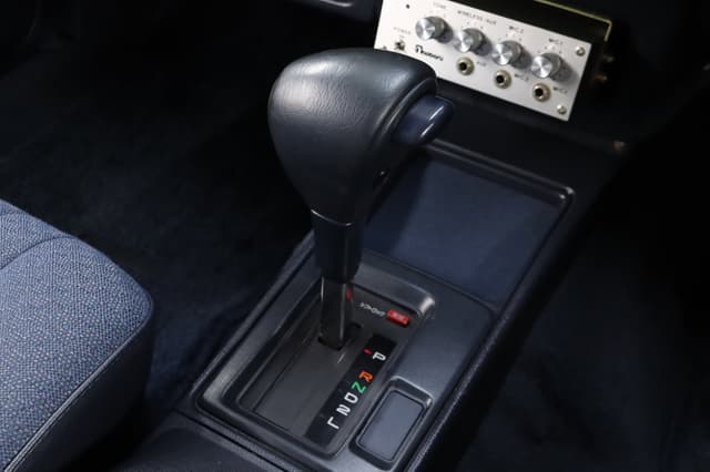 1995 Toyota Crown JDM car for sale — photo 15 of 25