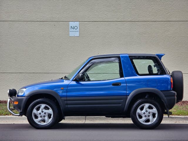 1996 Toyota RAV4 JDM car for sale — photo 8 of 25