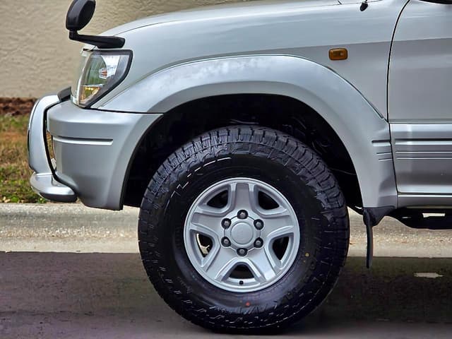 2000 Toyota Land Cruiser Prado JDM car for sale — photo 13 of 25
