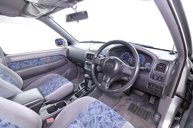 1999 Nissan Terrano JDM car for sale — photo 9 of 25