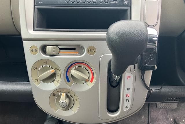 2004 Honda Life JDM car for sale — photo 13 of 19
