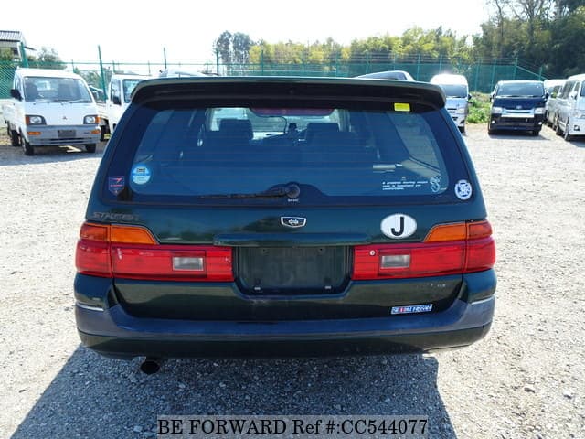 1997 Nissan Stagea JDM car for sale — photo 4 of 20