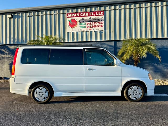 1998 Honda Stepwagon JDM car for sale — photo 10 of 25