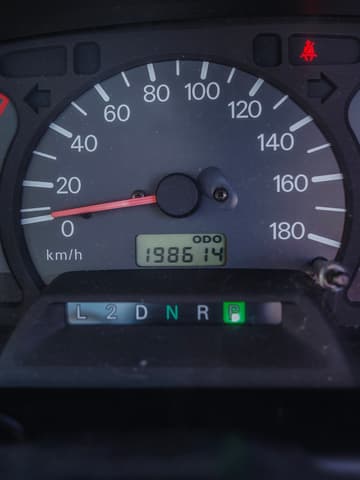 1997 Mitsubishi Delica JDM car for sale — photo 9 of 10