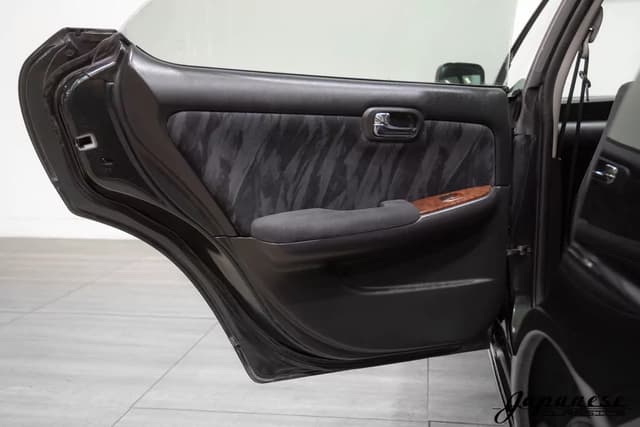 1997 Nissan Laurel JDM car for sale — photo 20 of 25