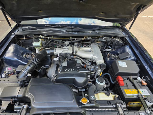 1998 Toyota Crown JDM car for sale — photo 12 of 13