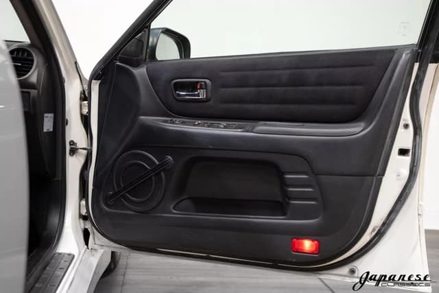 2000 Toyota Altezza JDM car for sale — photo 15 of 25