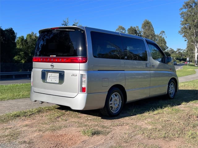 2002 Nissan Elgrand JDM car for sale — photo 6 of 16