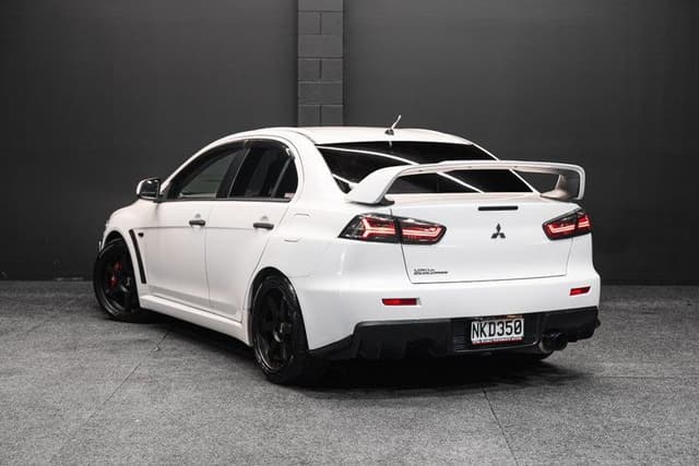2007 Mitsubishi Lancer Evolution JDM car for sale — photo 10 of 20