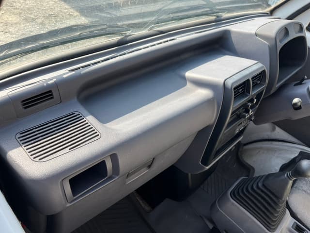 1997 Mitsubishi Minicab JDM car for sale — photo 25 of 25