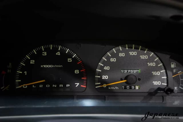 1998 Toyota Hilux Surf JDM car for sale — photo 13 of 25