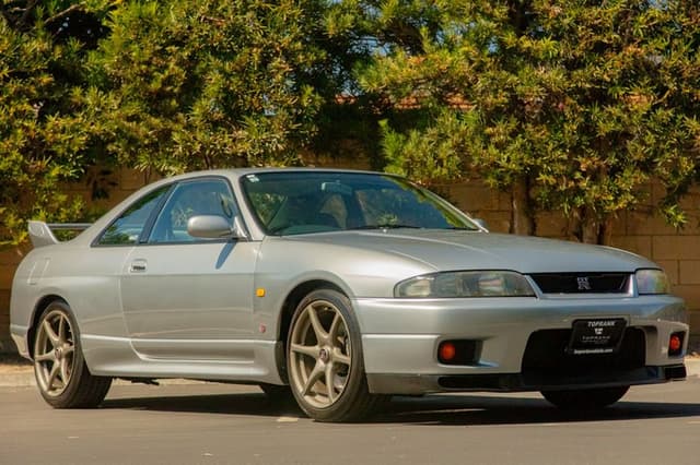 1996 Nissan Skyline JDM car for sale — photo 14 of 25