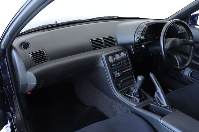 1993 Nissan Skyline JDM car for sale — photo 11 of 25