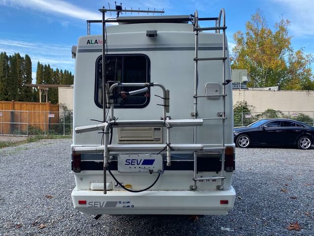 1994 Isuzu JDM car for sale — photo 5 of 10